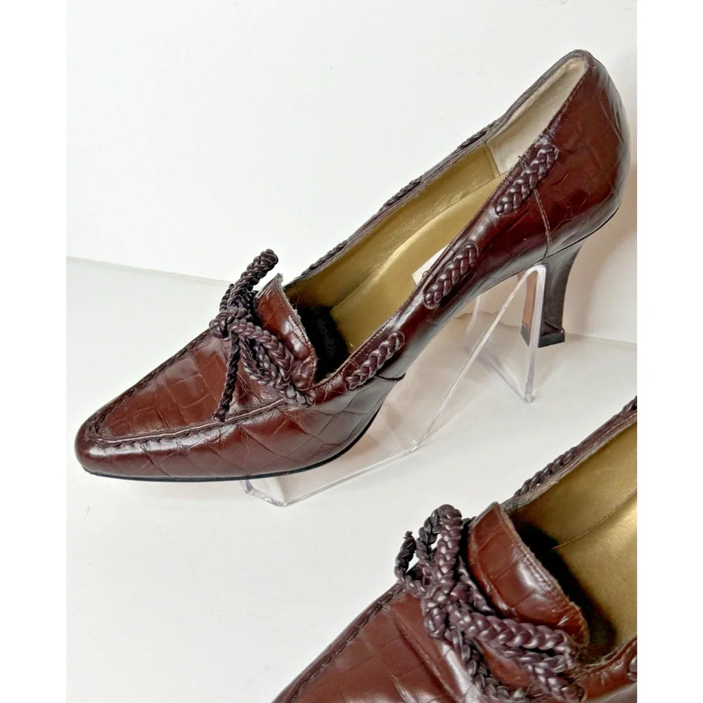 Ann Marino Brown Embossed Leather Pumps Braided Bow Pointed Toe Stiletto Heel 9M
